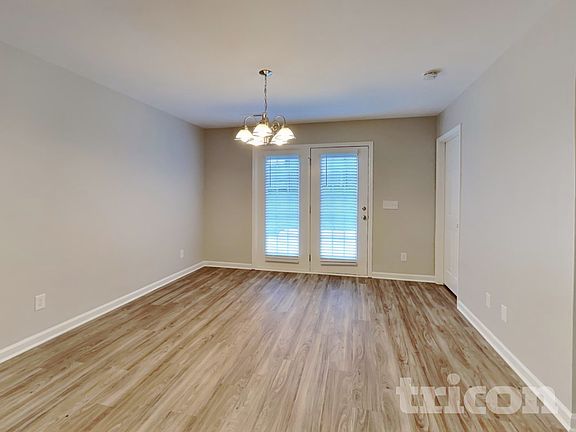 4th image of 2901 Quail Oaks Dr
