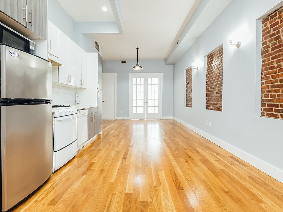 1st image of 312 Bedford Ave APT 2
