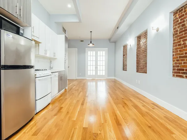 312 Bedford Avenue image 1 of 11