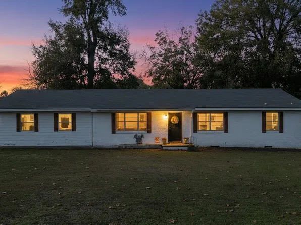 6488 State Highway 135 N, Kilgore, TX 75662