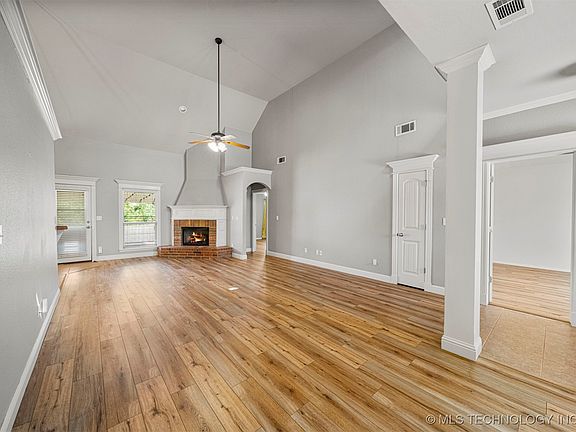 5th image of 11411 N 132nd East Ave