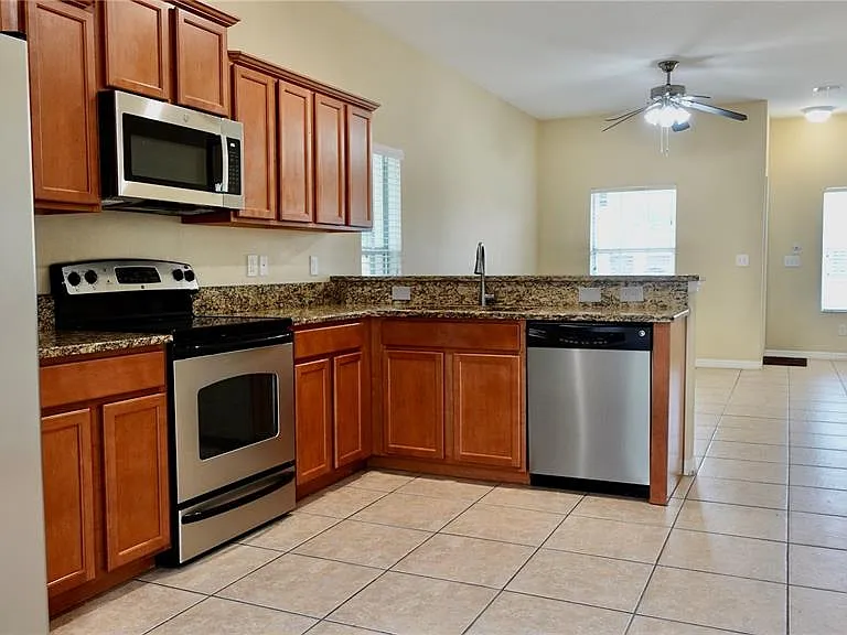8548 Gablebend Way — Photo 14