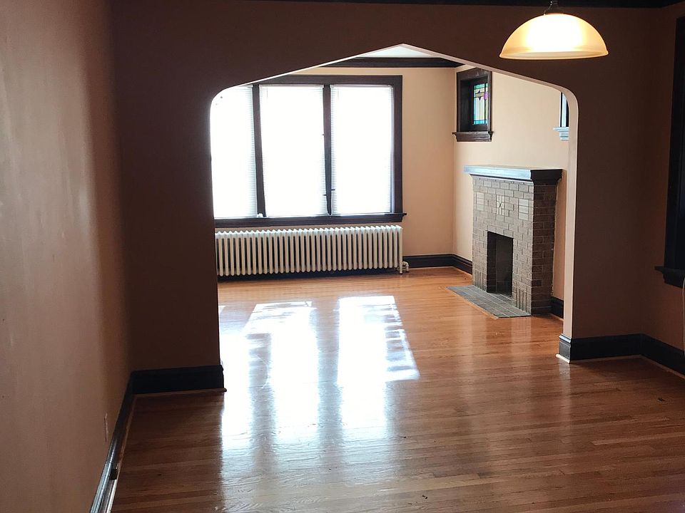 2nd image of 5037 Lindenwood Ave
