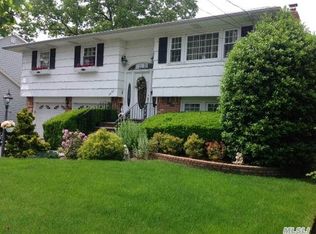 2035 Decatur Ave, Bellmore, NY 11710