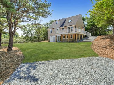 12 W Farm Rd, West Tisbury, MA, 02575