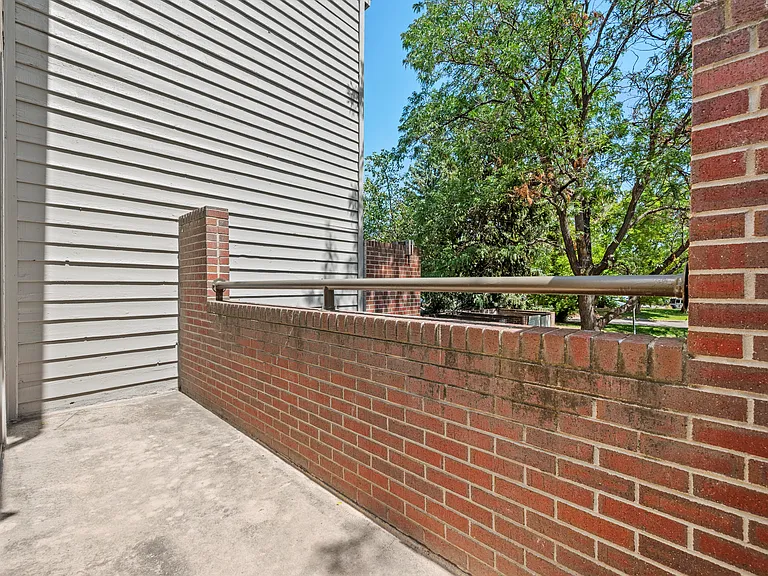 3260 47th St #105 — Photo 15