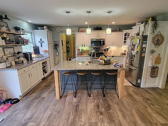 Open Kitchen/Living Room