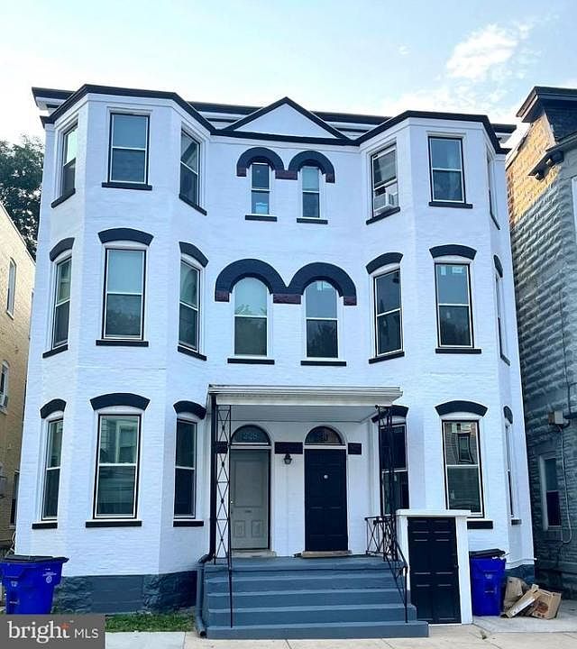 1st image of 230 Summit Ave APT 2S