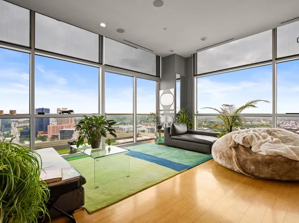 555 5th St #2901, Austin, TX 78701