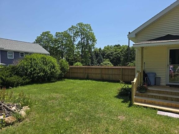 5th image of 36 Sable St