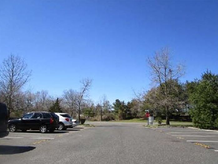2nd image of 2608 Alamo Ct