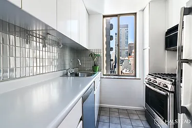 Rented by Brown Harris Stevens