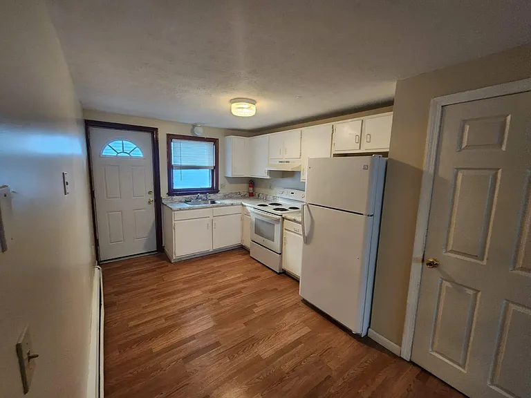 62 Ash St #1A — Photo 4