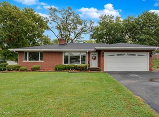 2004 Boehme St, Lockport, IL 60441