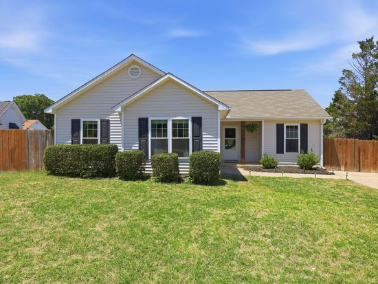 114 Wynbrooke Ln, Selma, NC 27576