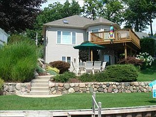 1st image of 7226 Eldred Dr NE