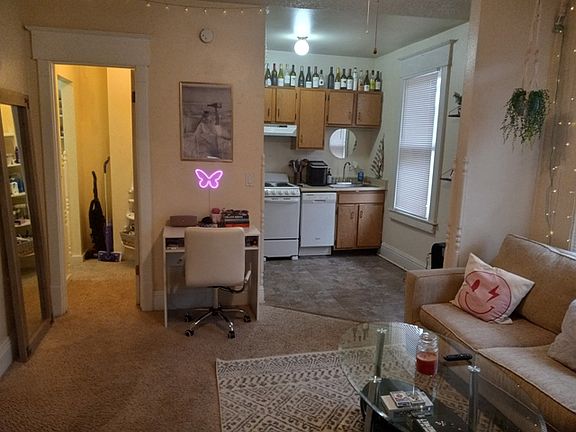 1135 Pennsylvania Apt. #16 - living room into kitchen