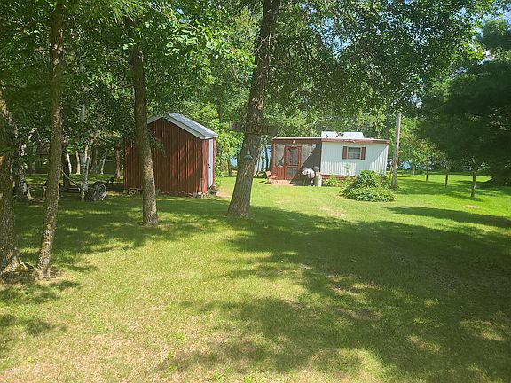 3rd image of 51732 Lake Six Rd