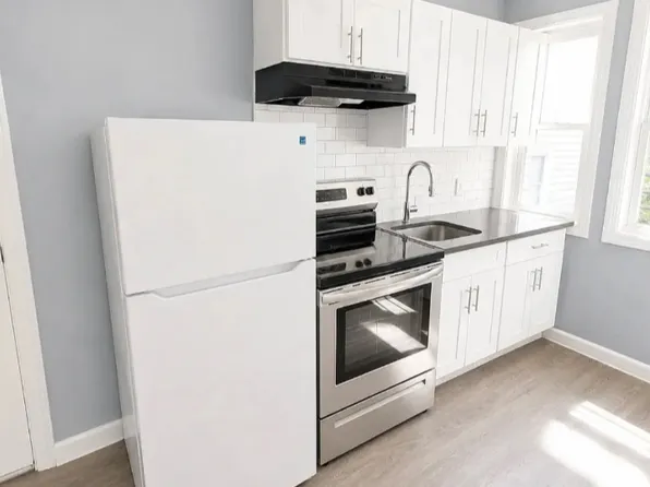 831 S 17th St #3A, Newark, NJ 07108