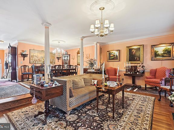 5th image of 133 Gretna Green Ct