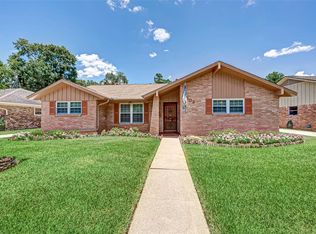 5202 Briarbend Dr, Houston, TX 77035