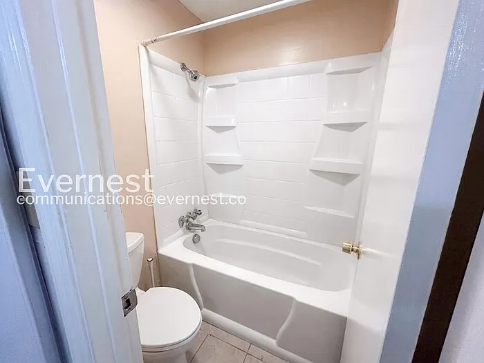 3575 Oakvale Rd #402 — Photo 15