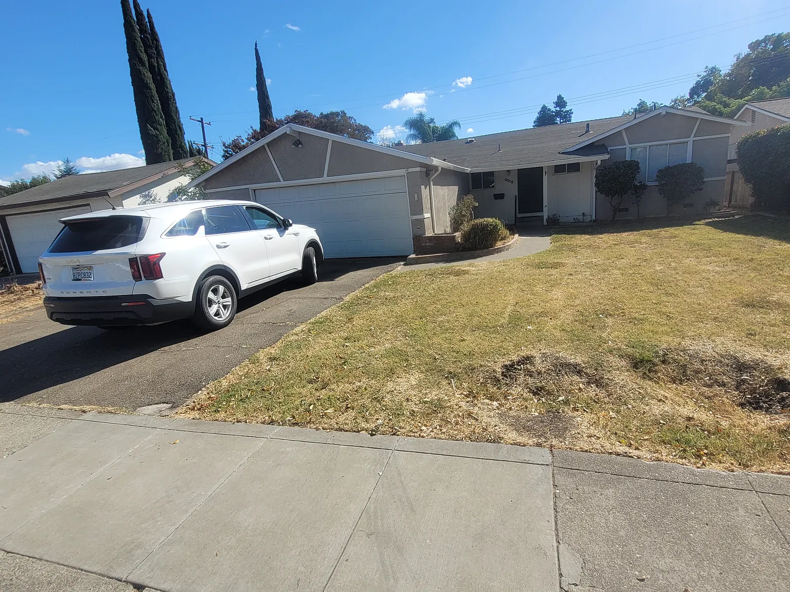 3 bed, 1102 sqft, $2,300 — Photo 2