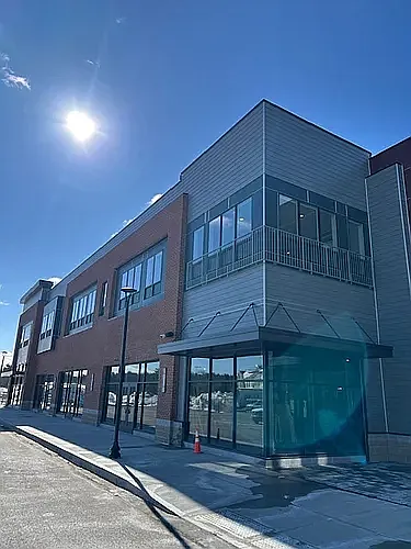 Residences at Sharon Gallery — Photo 33