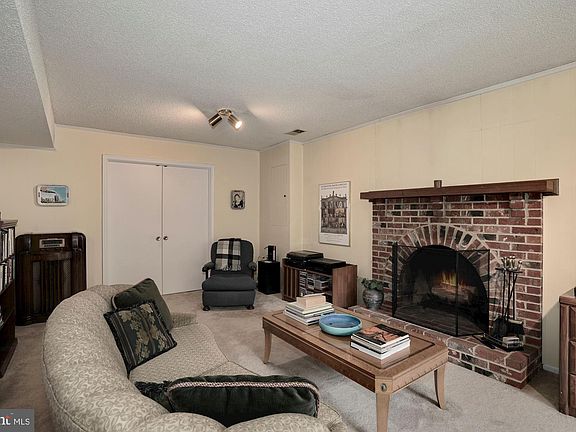 4th image of 708 N Armistead St