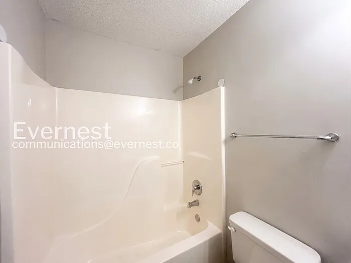 10721 Ridgefield Dr — Photo 14