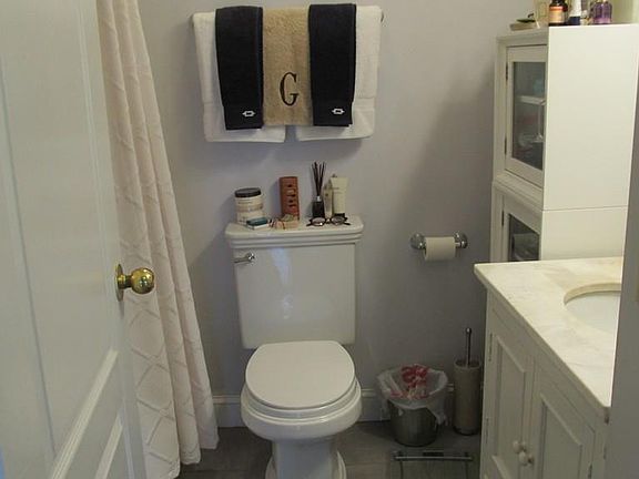 3rd image of 100 Marina Dr APT 101