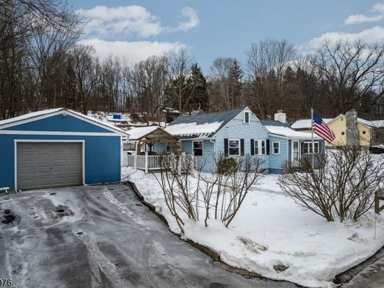 8 Myrtle Ave, Budd Lake, NJ 07828