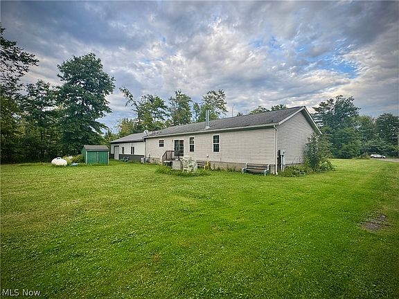 3rd image of 1886 N Pricetown Rd