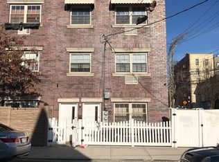1739 Mansion St, Bronx, NY 10460