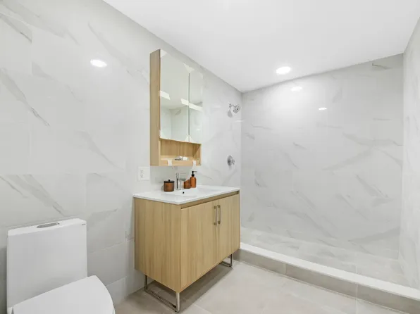 3112 Emmons Avenue image 7 of 10