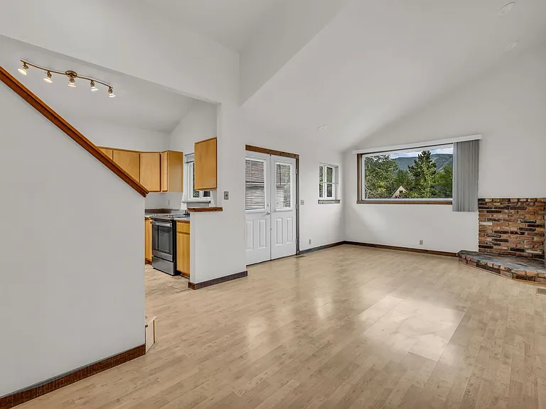 2320 Calumet Cir #B — Photo 4
