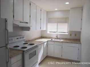 806 Lyndon St, Monterey, CA 93940