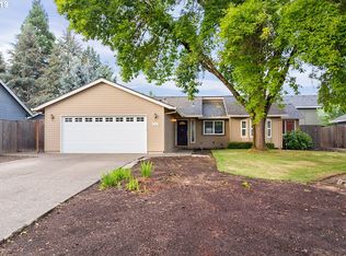 647 NE Josephine Ct, Hillsboro, OR 97124