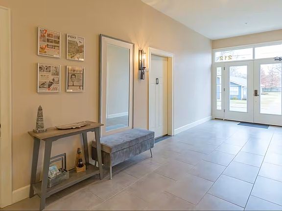 2nd image of 212 SE A St APT 13