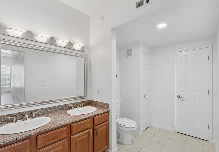 Residences at Gramercy — Photo 28