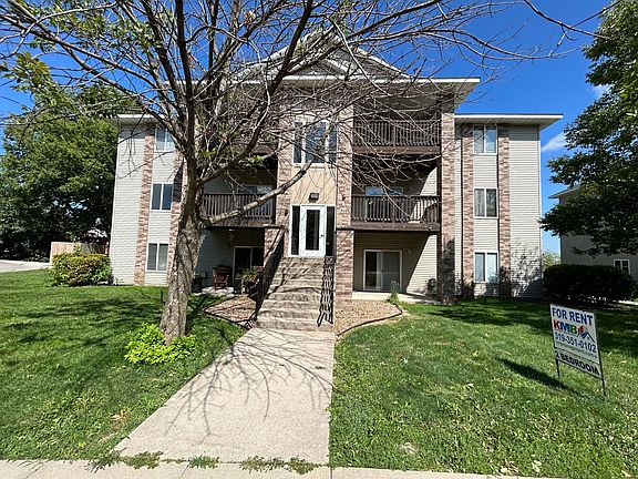2nd image of 916 Harlocke St APT 4
