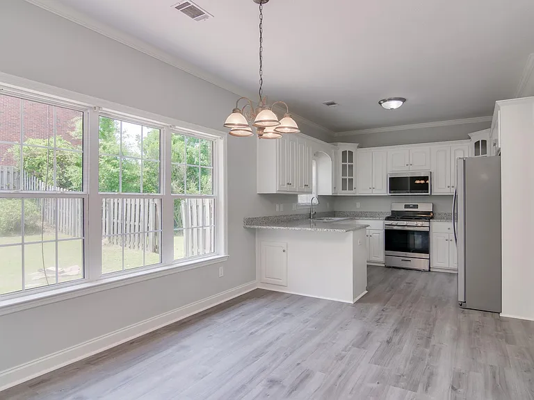 201 Dorset Dr — Photo 11