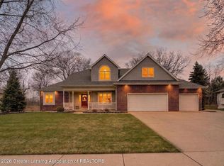 2545 Hummingbird Dr, Holt, MI 48842