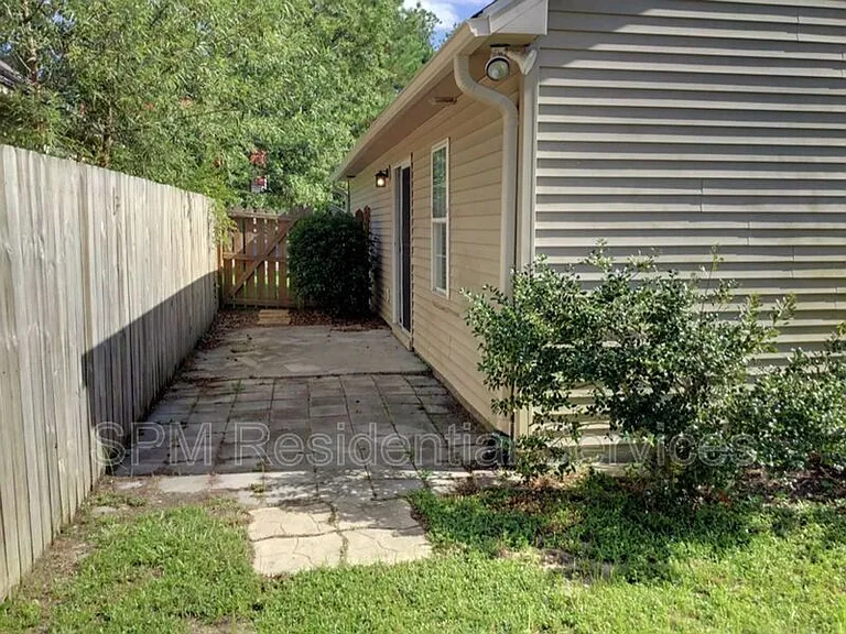 733 Grathwol Dr — Photo 15