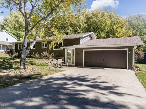 5070 Vienna Dr, Waunakee, WI 53597