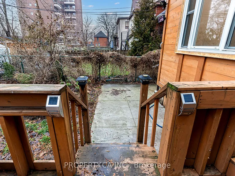 136 Ontario Ave #1 — Photo 29