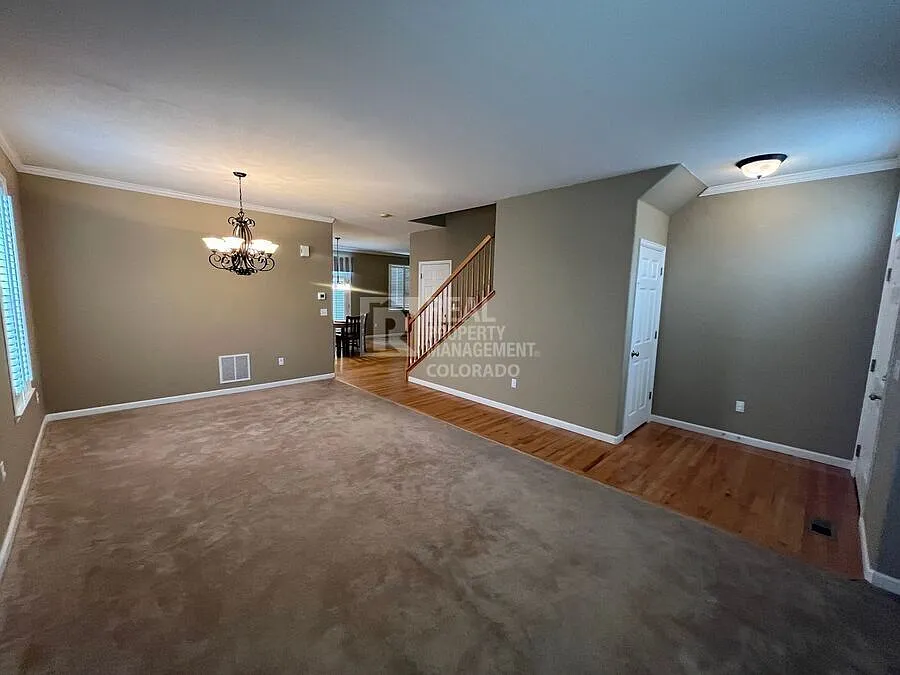 Spacious 4-Bedroom Firestone Home with Office, Loft & 3-Car Garage — Photo 3