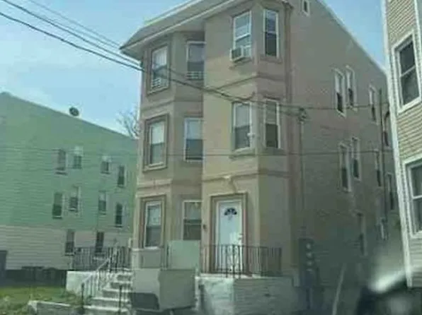 247 21st St, Irvington, NJ 07111