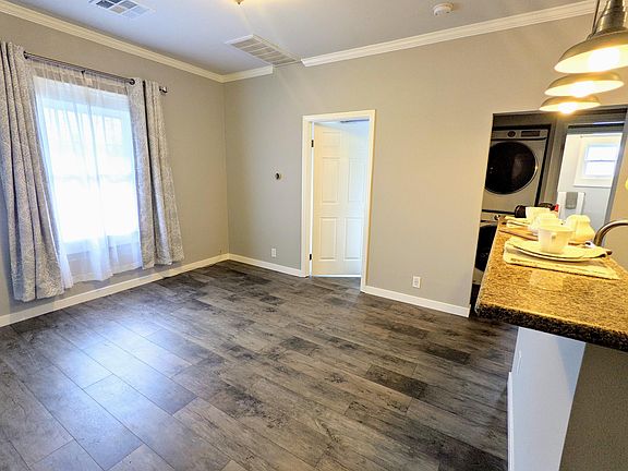Open concept kitchen and living. CENTRAL AC!!