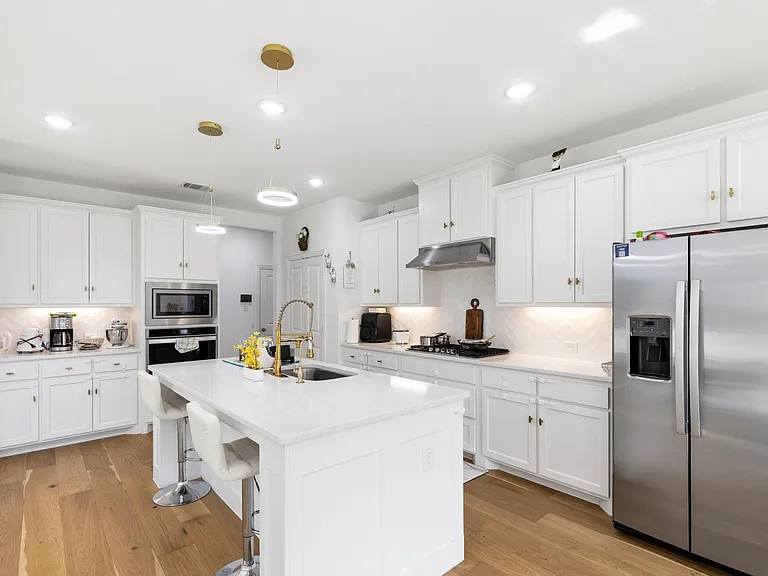 5101 Sailcloth St — Photo 11